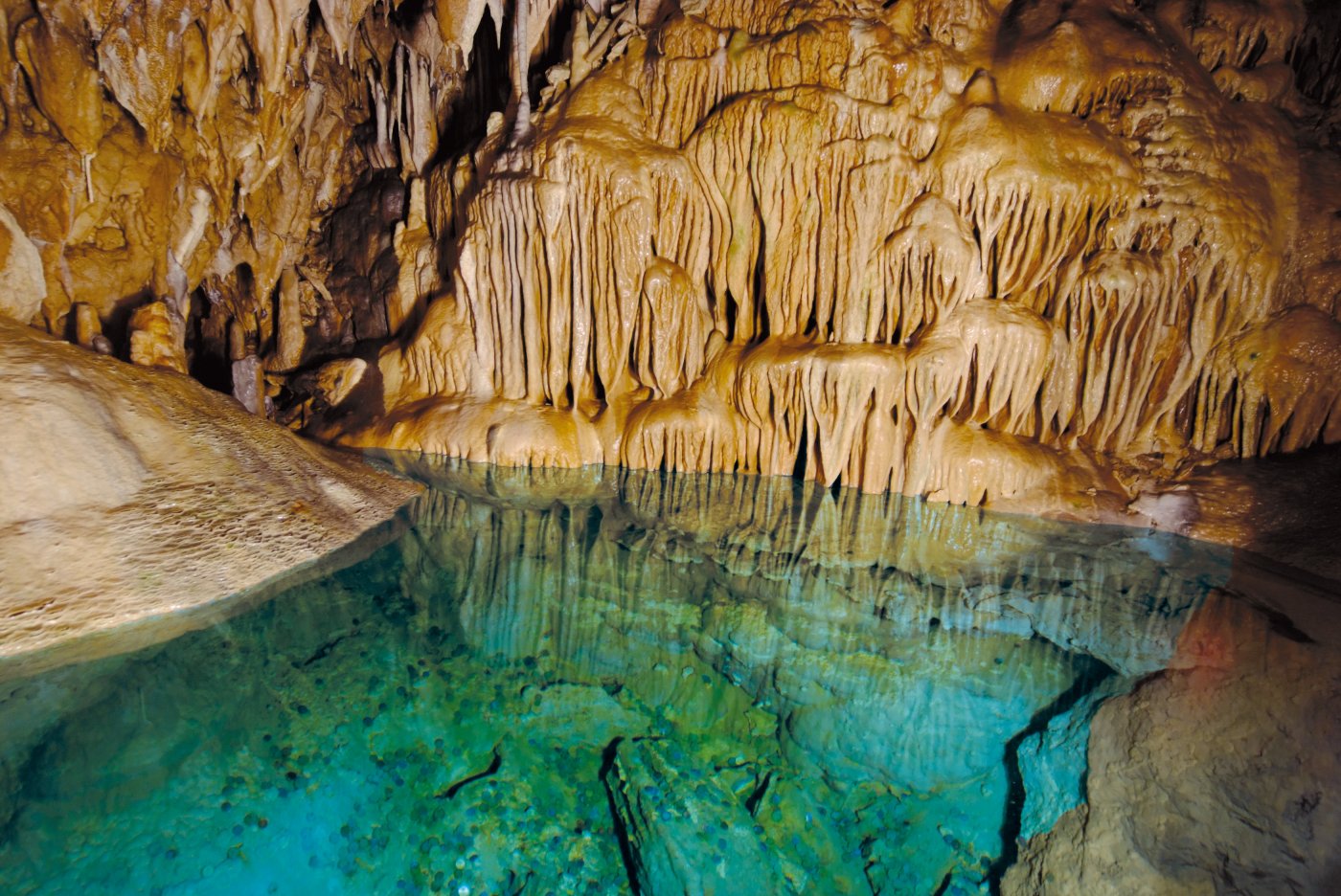 Dechenhöhle. Дечхенская пещера.